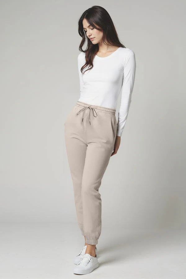 Camila Jogger - Image 15